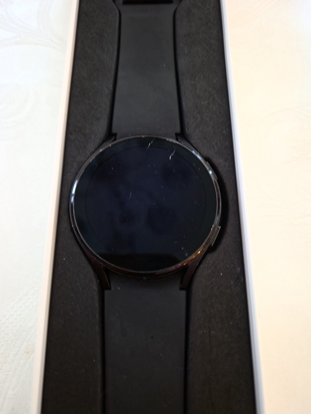Samsung Galaxy Watch4 Classic Black Smartwatch with Charger - Picture 7 of 9